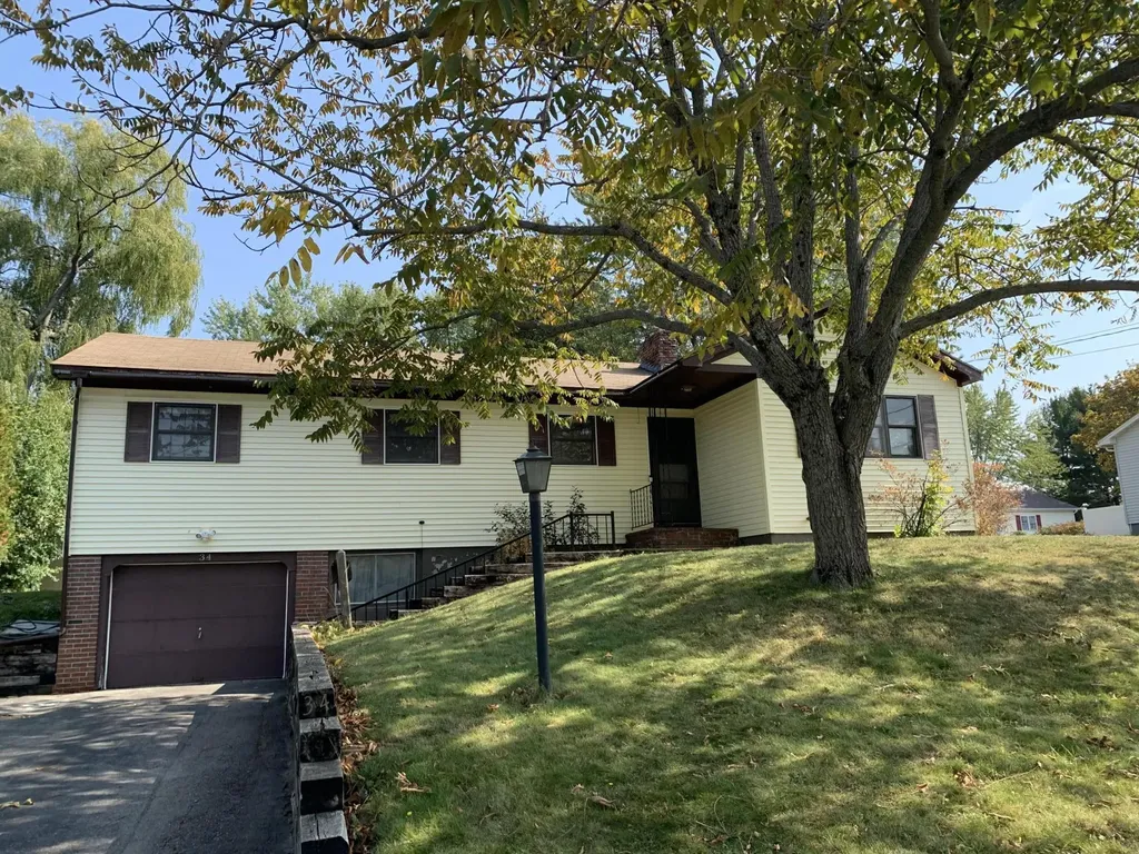 34 Broadlawn Drive Brewer ME 04412