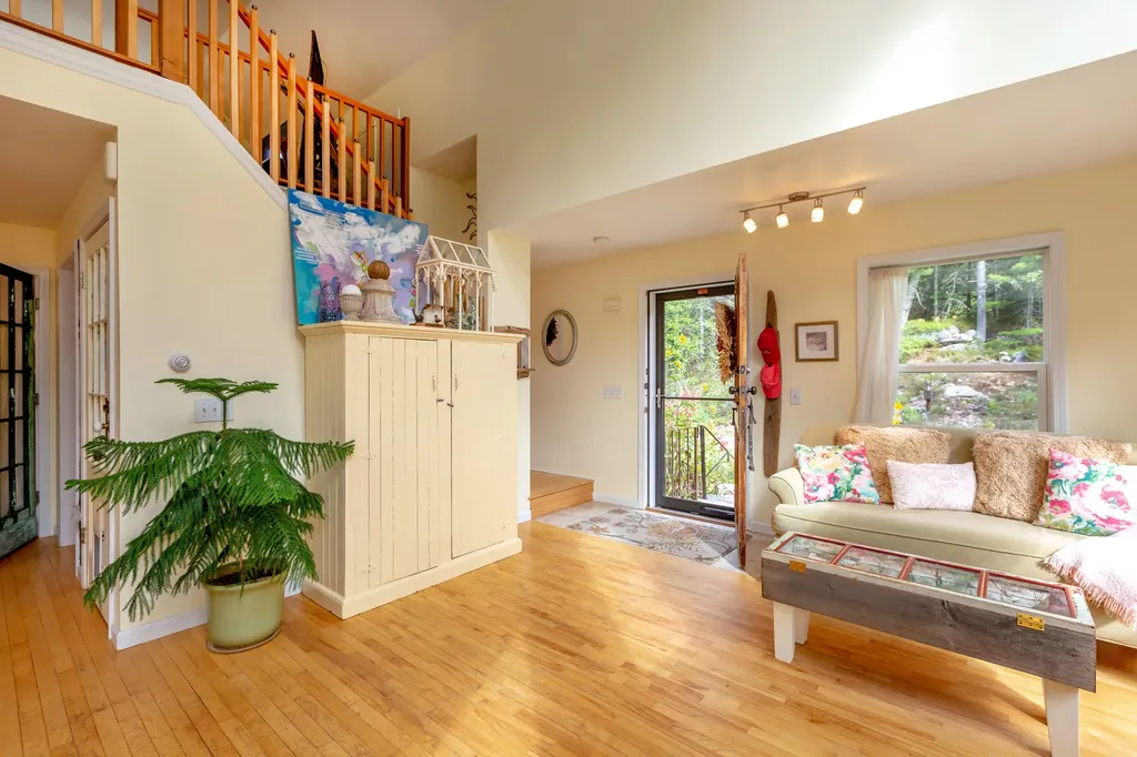437 Barley Neck Road Woolwich ME 04579