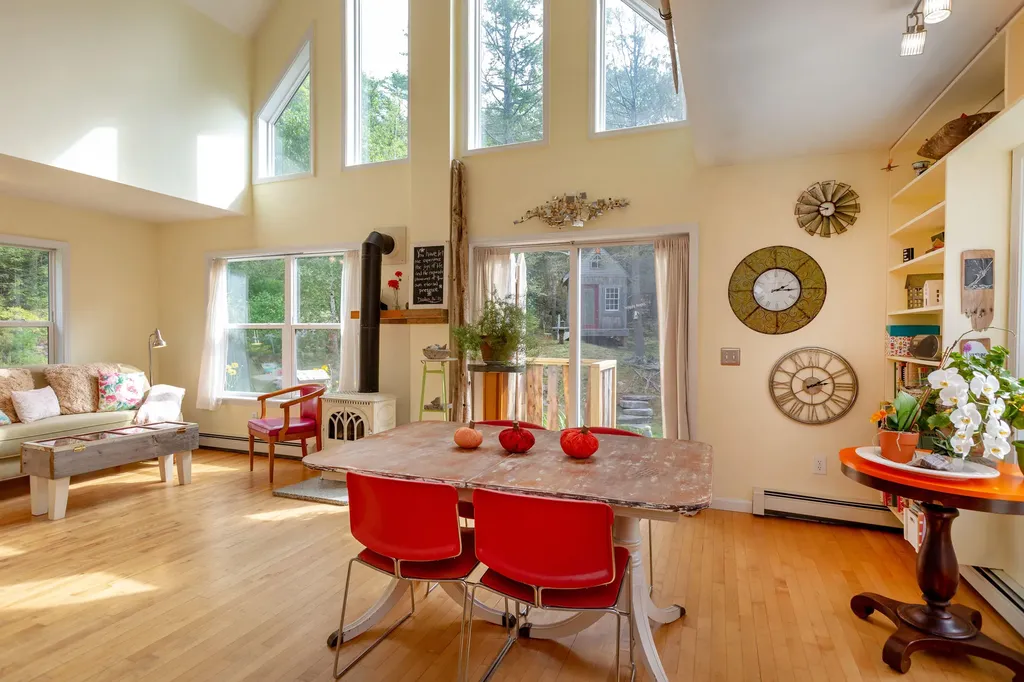 437 Barley Neck Road Woolwich ME 04579