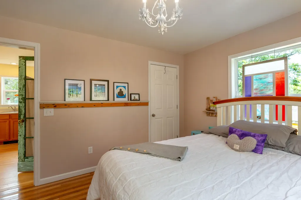 437 Barley Neck Road Woolwich ME 04579