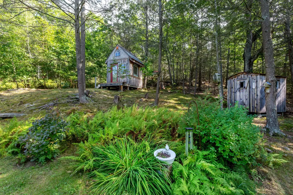 437 Barley Neck Road Woolwich ME 04579