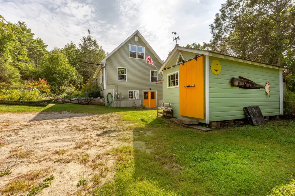 437 Barley Neck Road Woolwich ME 04579