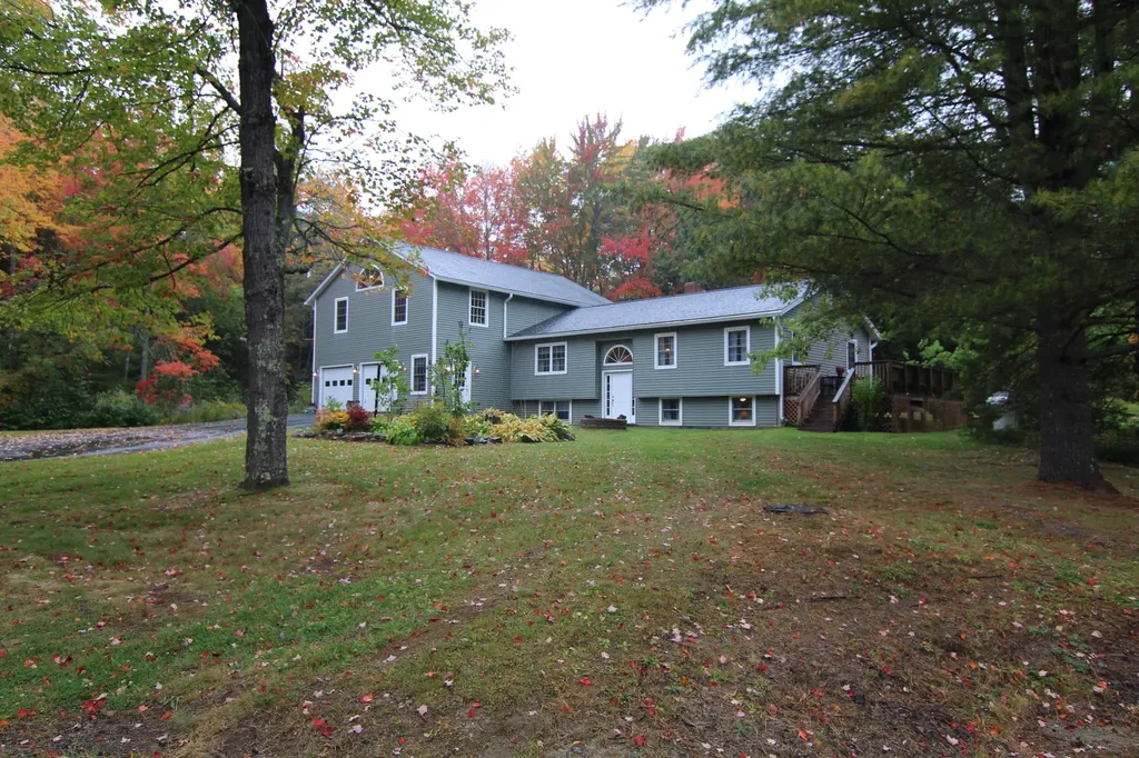 92 Hopkins Road Hampden ME 04444
