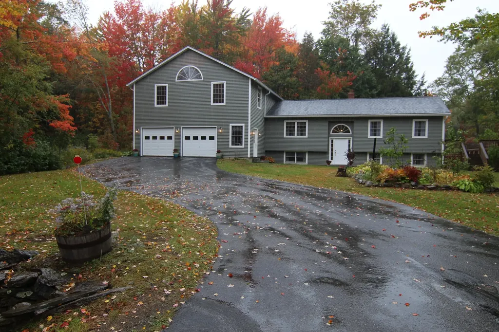 92 Hopkins Road Hampden ME 04444