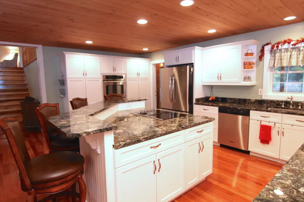 92 Hopkins Road Hampden ME 04444