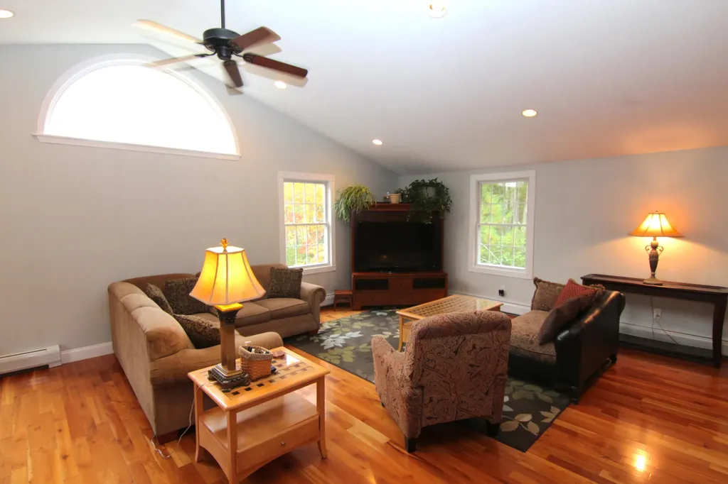 92 Hopkins Road Hampden ME 04444