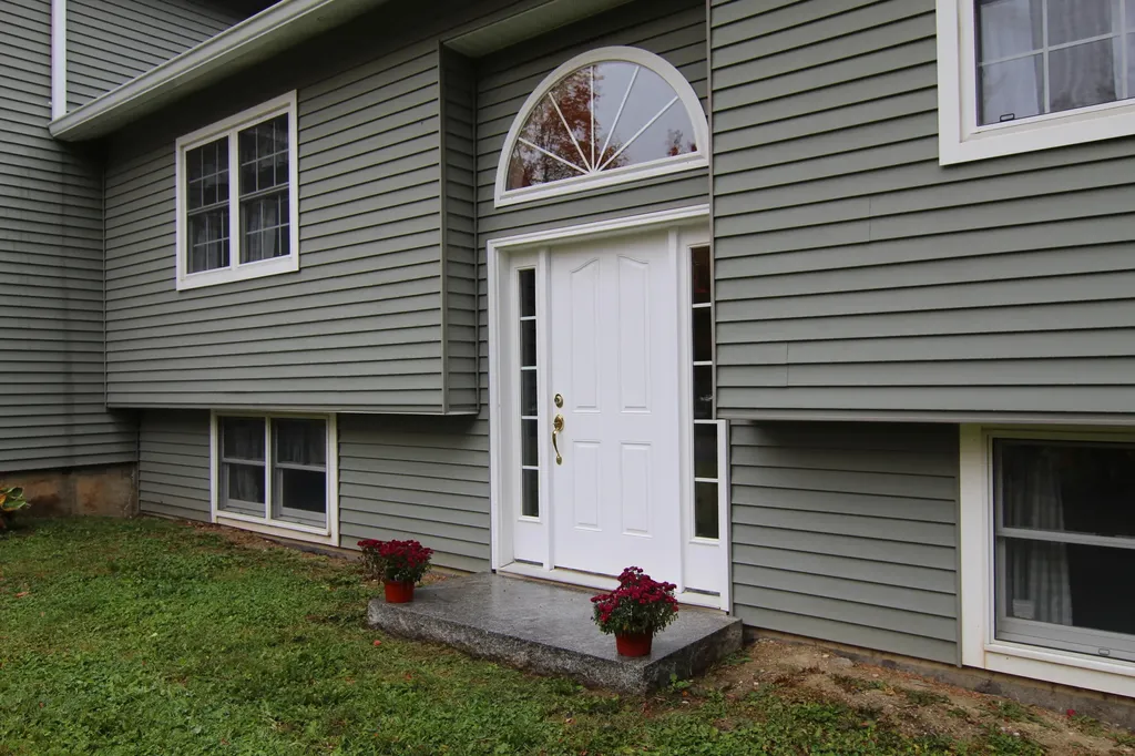 92 Hopkins Road Hampden ME 04444