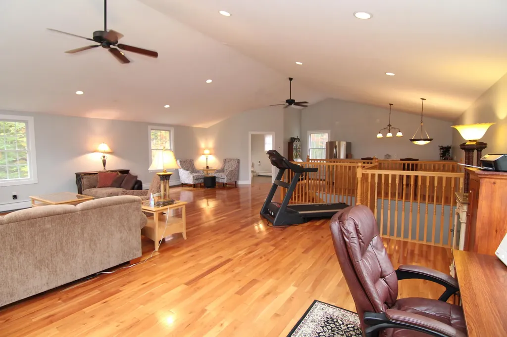 92 Hopkins Road Hampden ME 04444