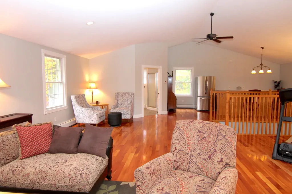 92 Hopkins Road Hampden ME 04444