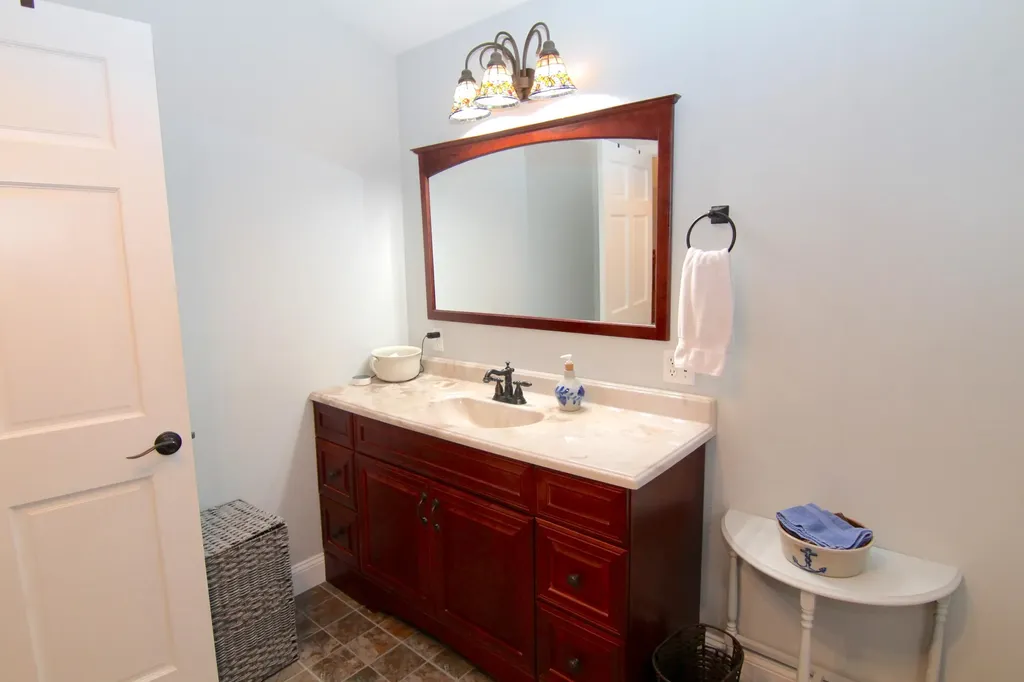 92 Hopkins Road Hampden ME 04444