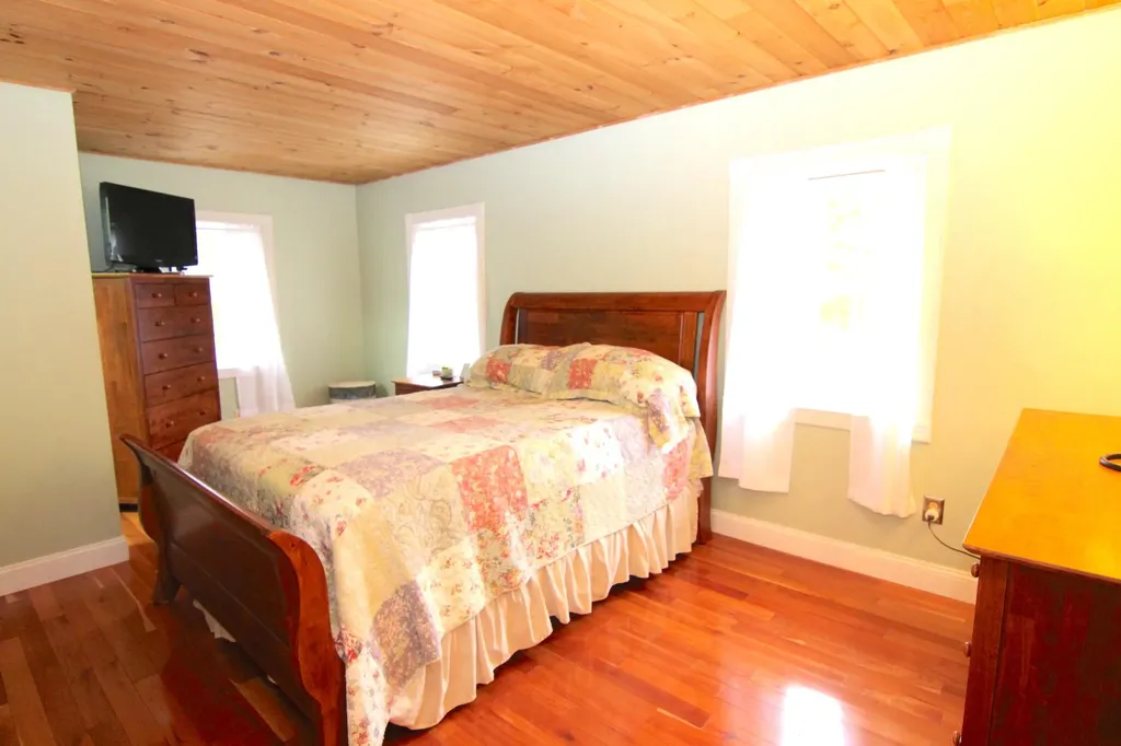 92 Hopkins Road Hampden ME 04444