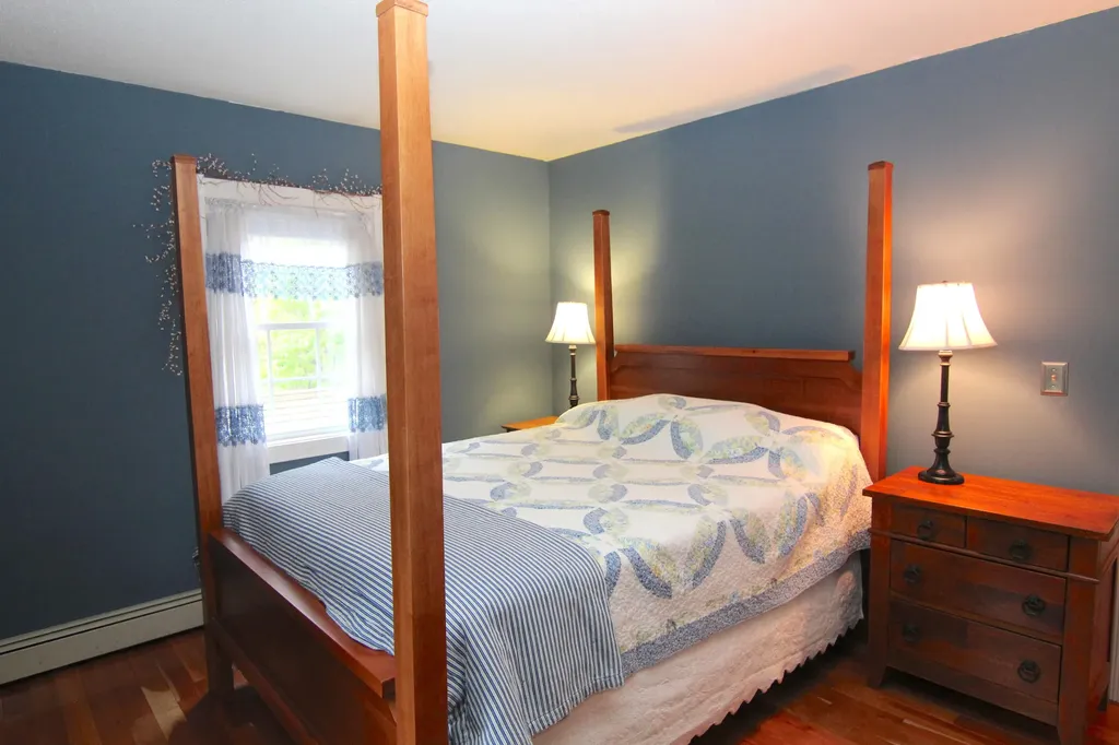 92 Hopkins Road Hampden ME 04444