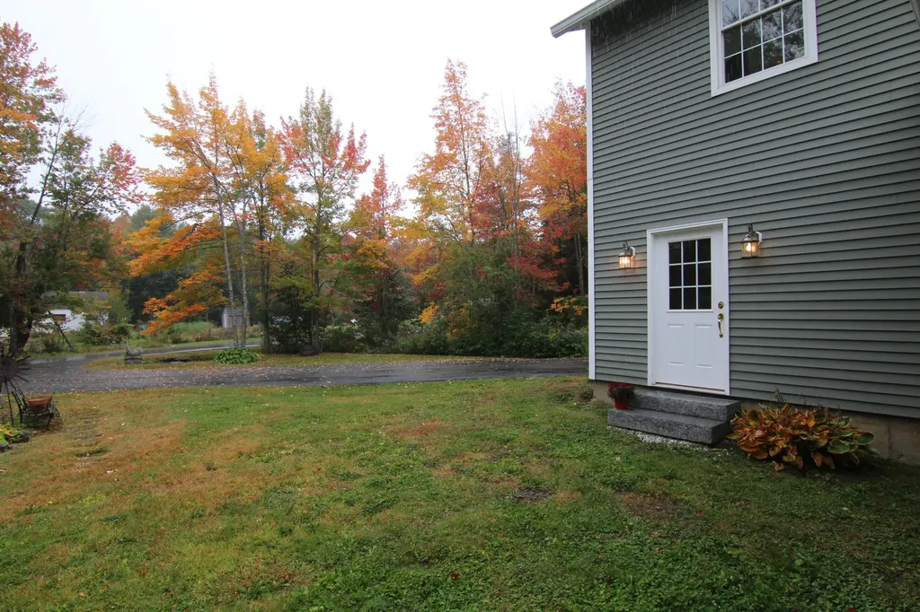 92 Hopkins Road Hampden ME 04444
