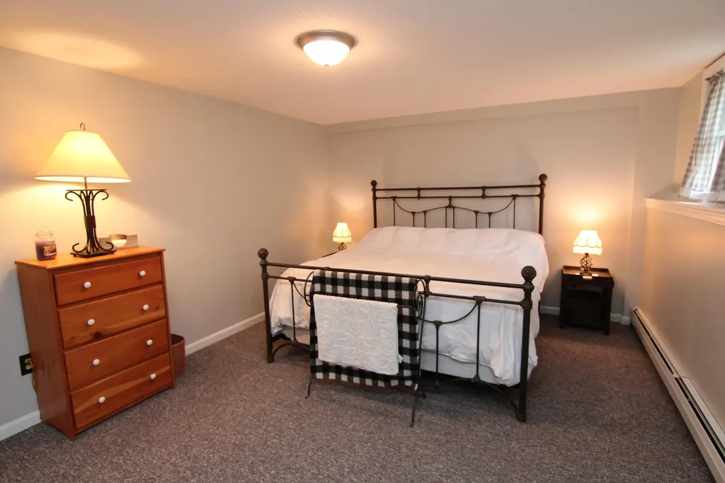 92 Hopkins Road Hampden ME 04444