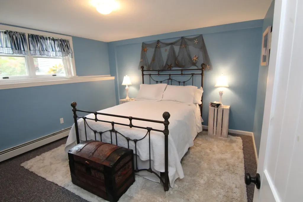 92 Hopkins Road Hampden ME 04444