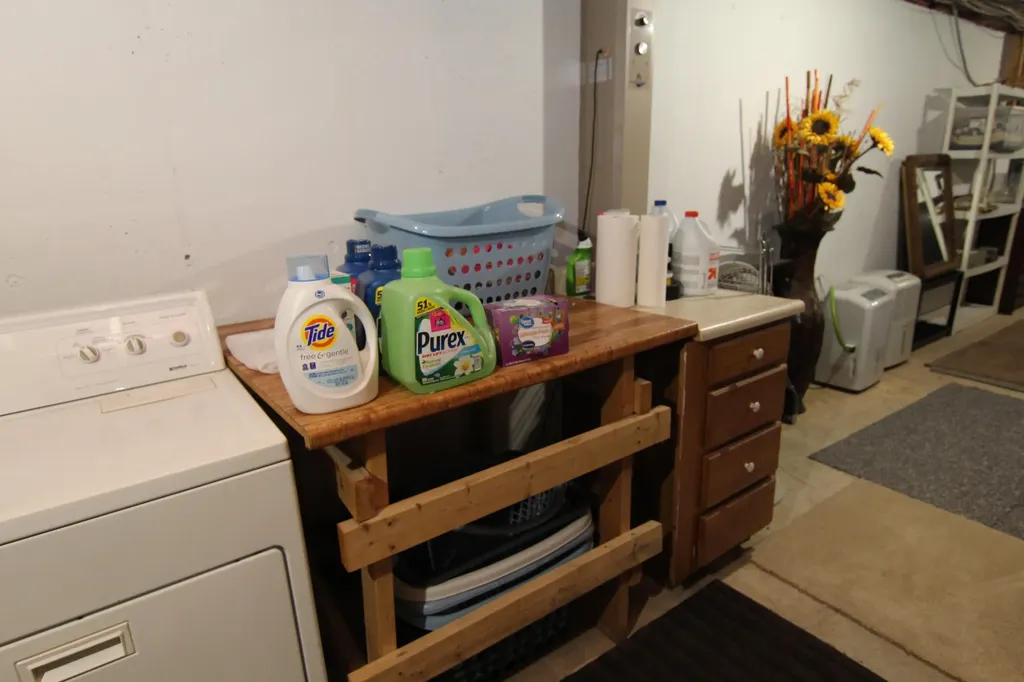 92 Hopkins Road Hampden ME 04444