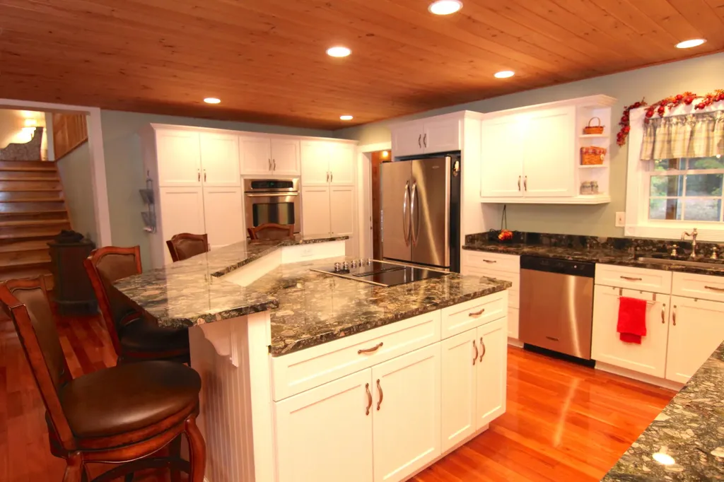 92 Hopkins Road Hampden ME 04444