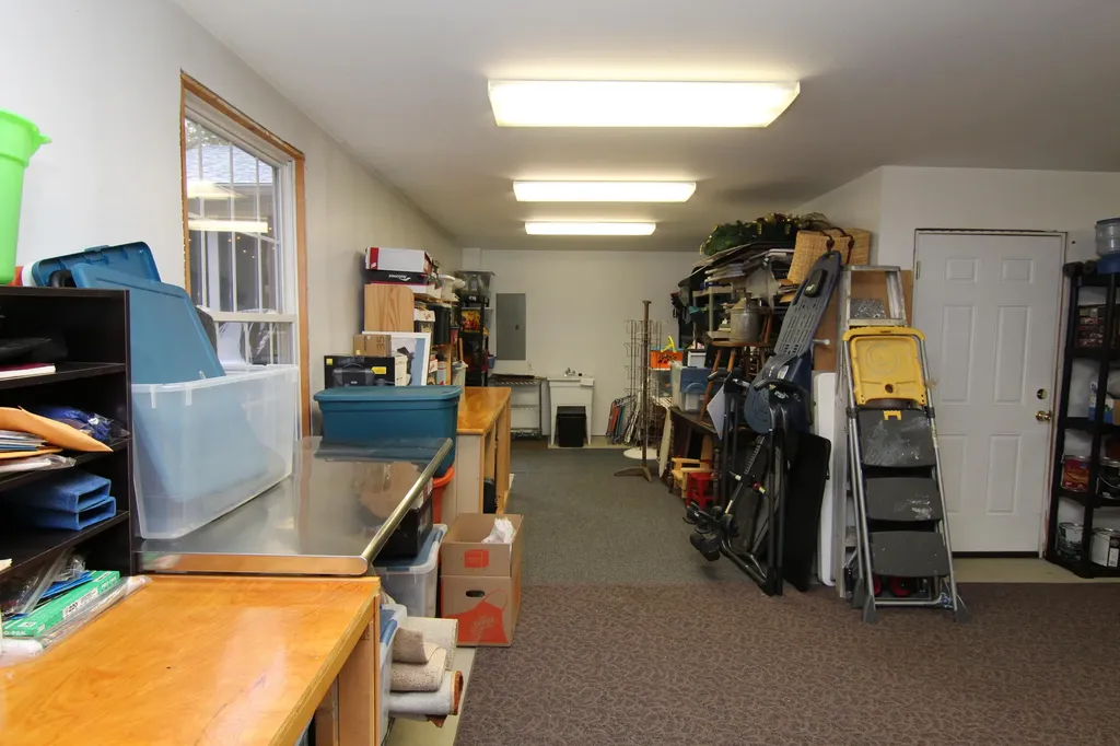 92 Hopkins Road Hampden ME 04444