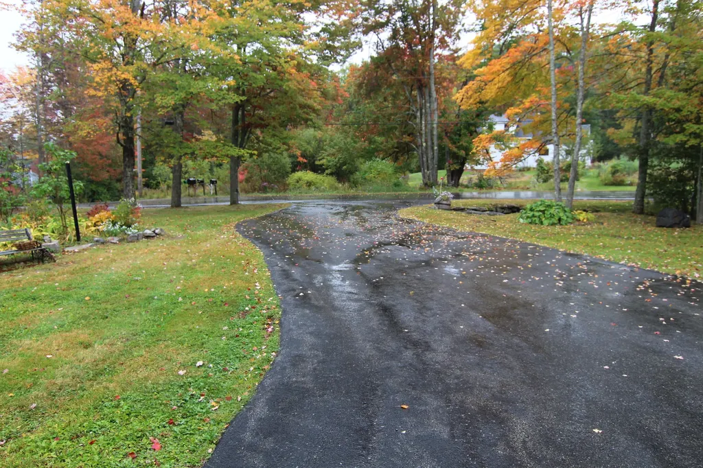 92 Hopkins Road Hampden ME 04444
