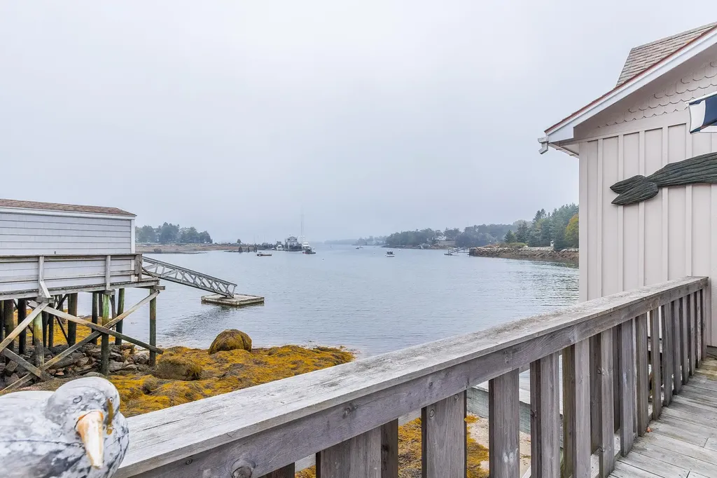 78 West Street Boothbay Harbor ME 04538