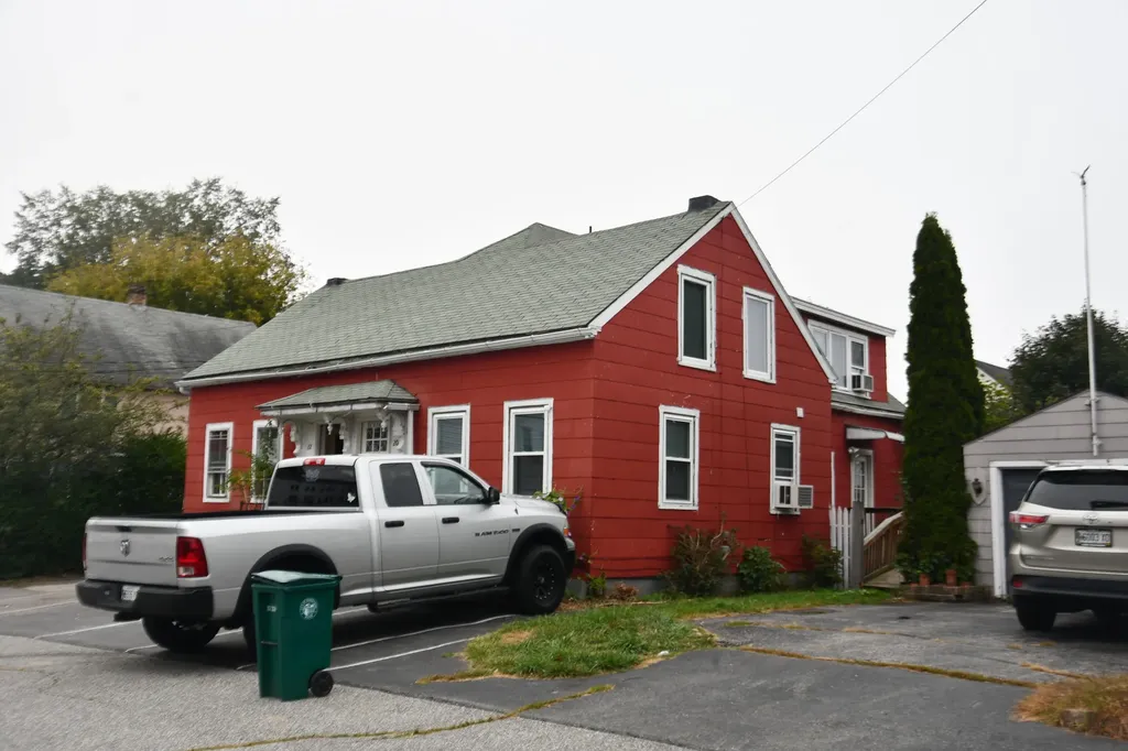 20 Middle Street Biddeford ME 04005