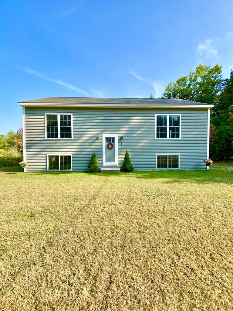 8 Briarwood Drive New Gloucester ME 04260