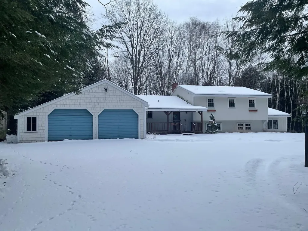 24 Guerette Road Winthrop ME 04364