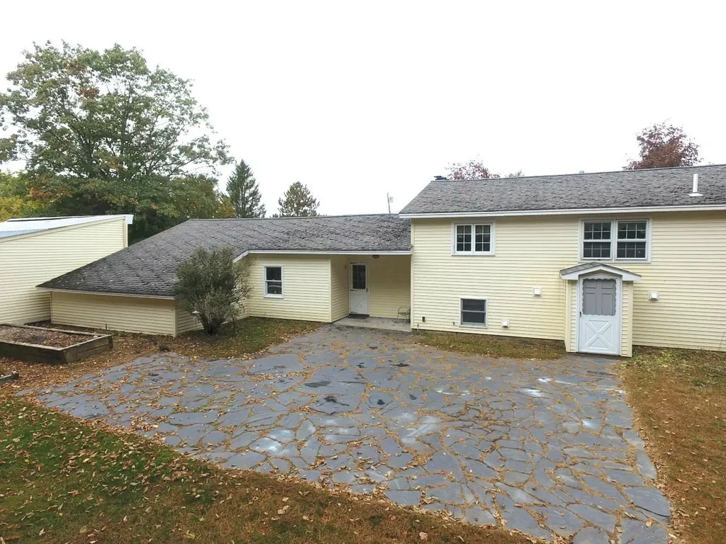 26 Wilder Hill Road Norridgewock ME 04957
