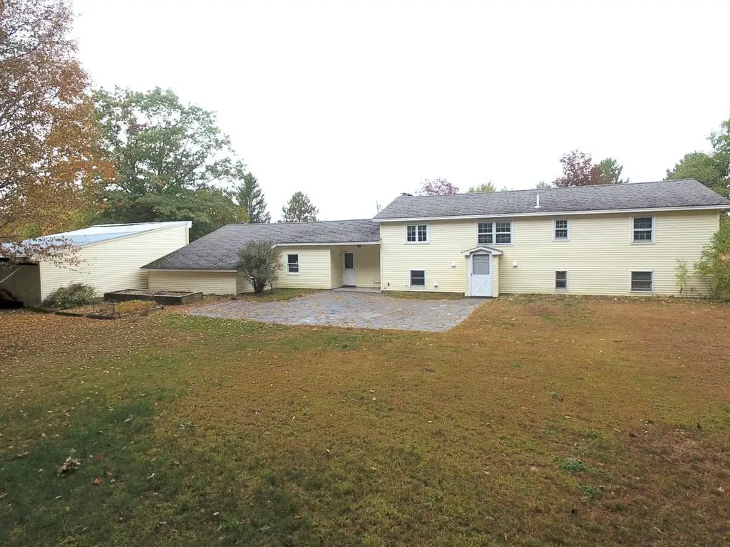 26 Wilder Hill Road Norridgewock ME 04957
