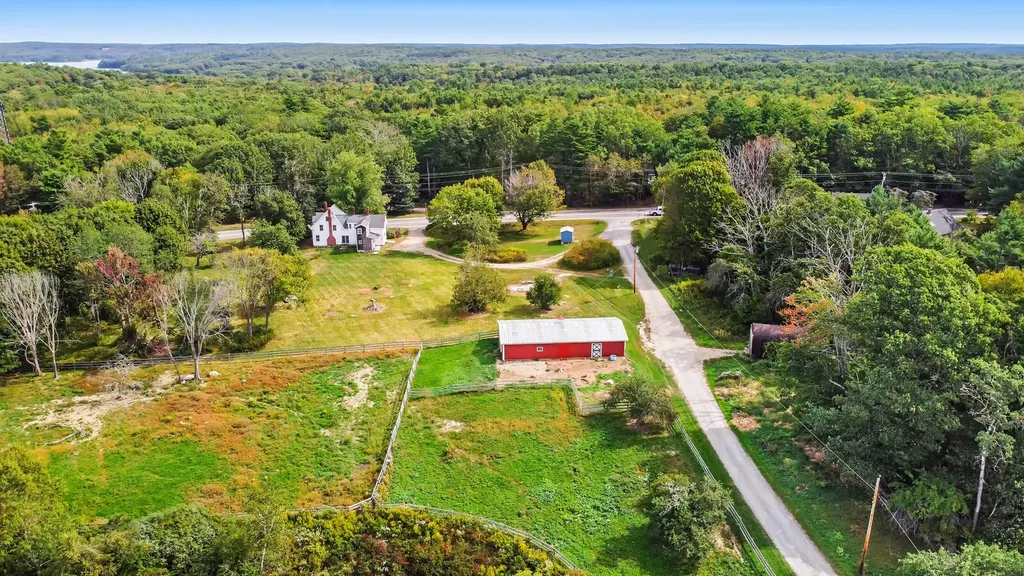 423 Wiscasset Road Boothbay ME 04537