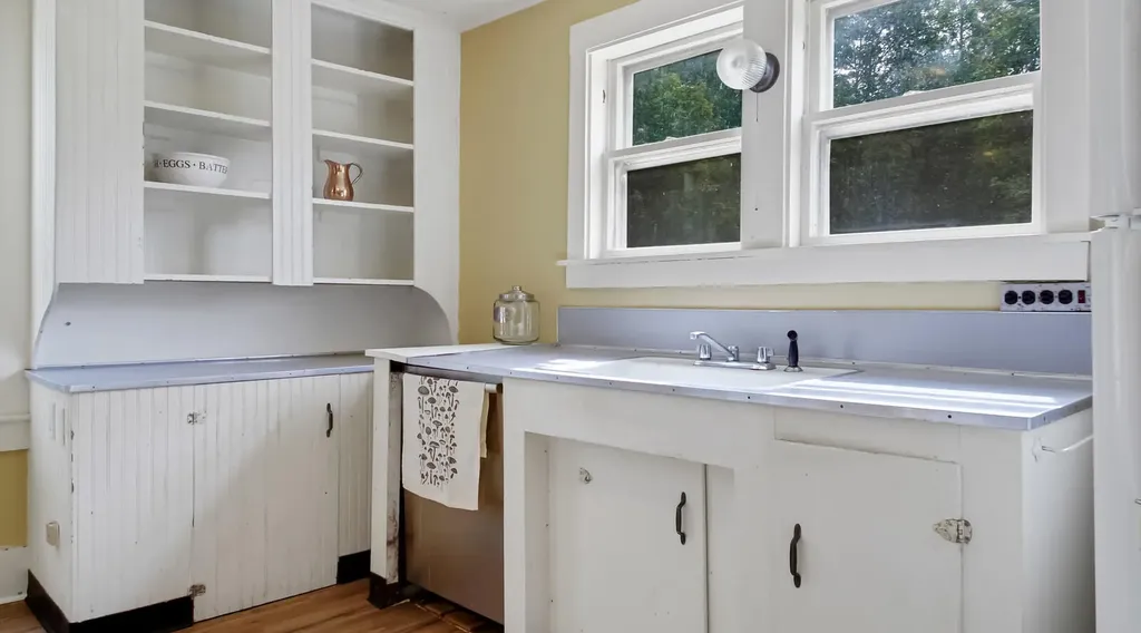 423 Wiscasset Road Boothbay ME 04537