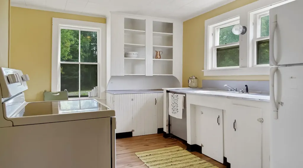 423 Wiscasset Road Boothbay ME 04537