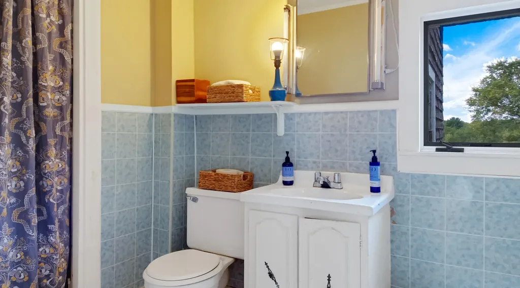 423 Wiscasset Road Boothbay ME 04537