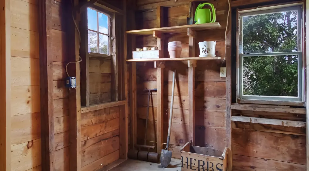 423 Wiscasset Road Boothbay ME 04537