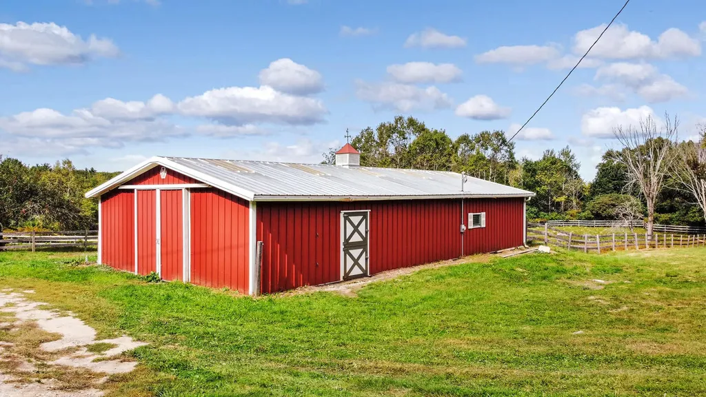 423 Wiscasset Road Boothbay ME 04537