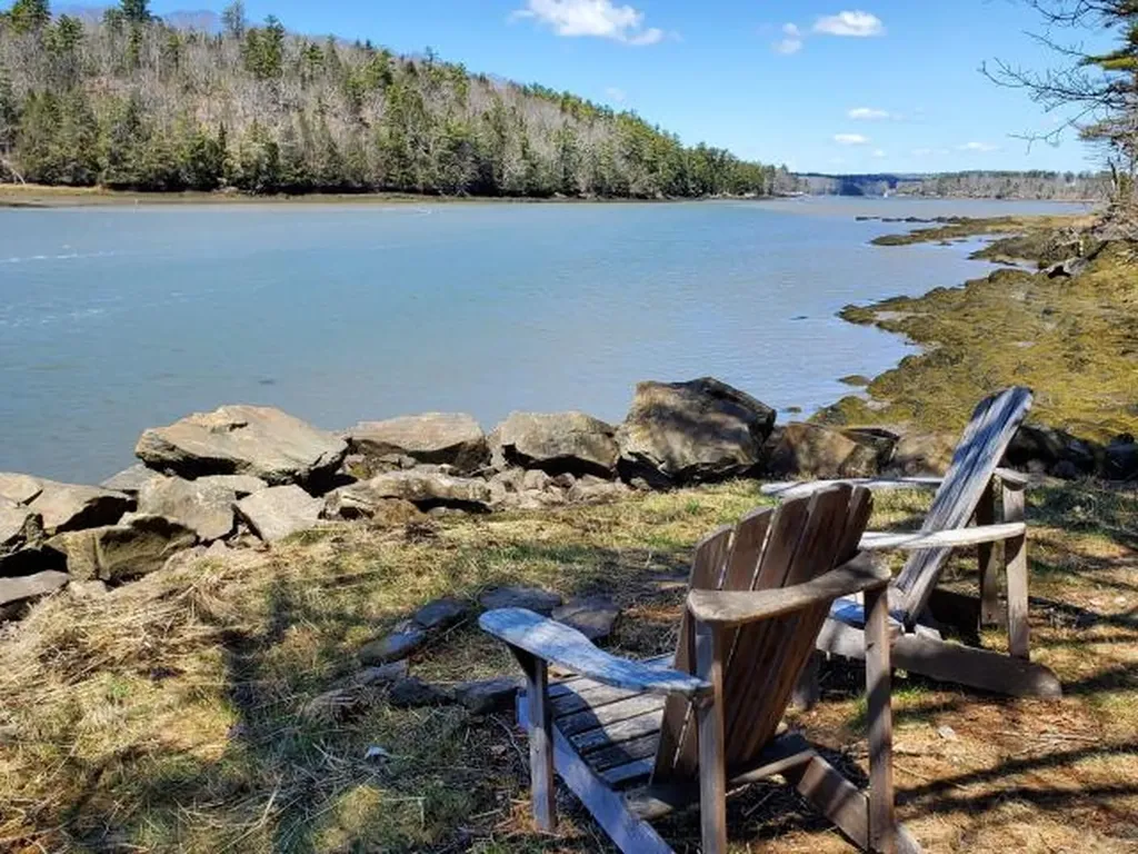 423 Wiscasset Road Boothbay ME 04537