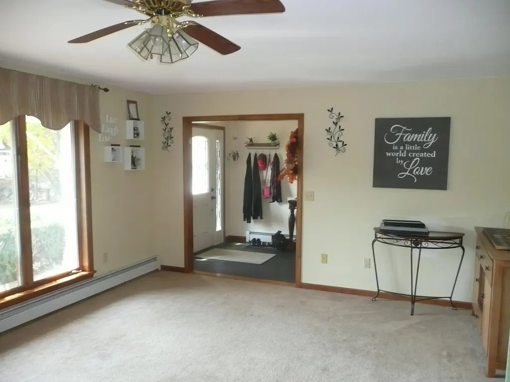 46 Grandview Acres Glenburn ME 04401
