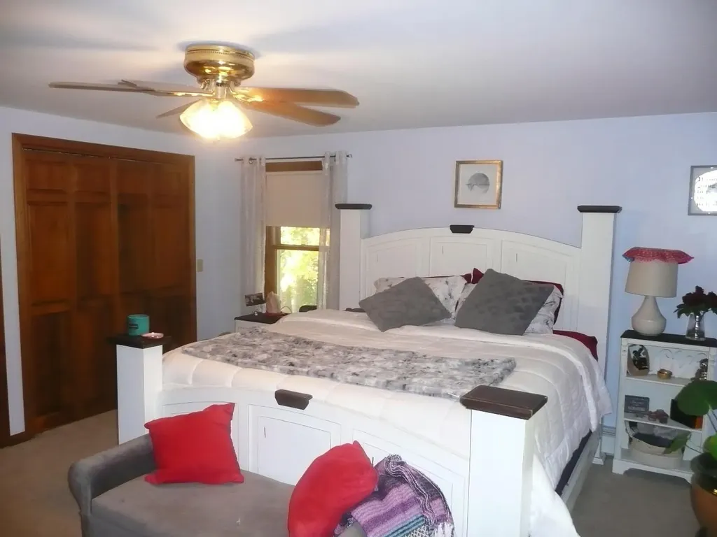 46 Grandview Acres Glenburn ME 04401