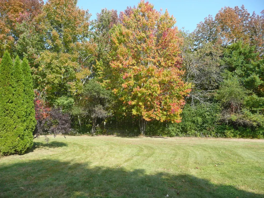 46 Grandview Acres Glenburn ME 04401