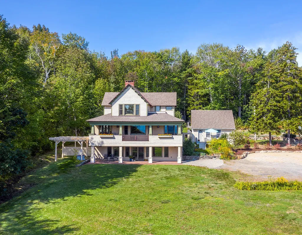 528 Belfast Road Camden ME 04843