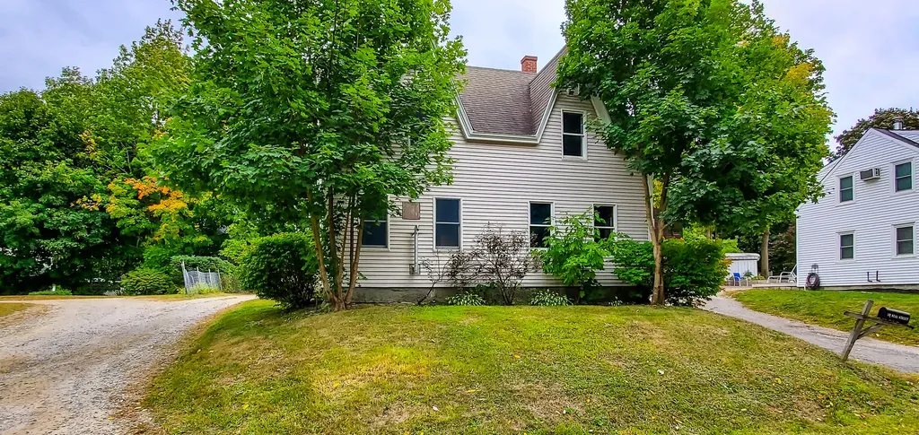 46 Neal Street Gardiner ME 04345