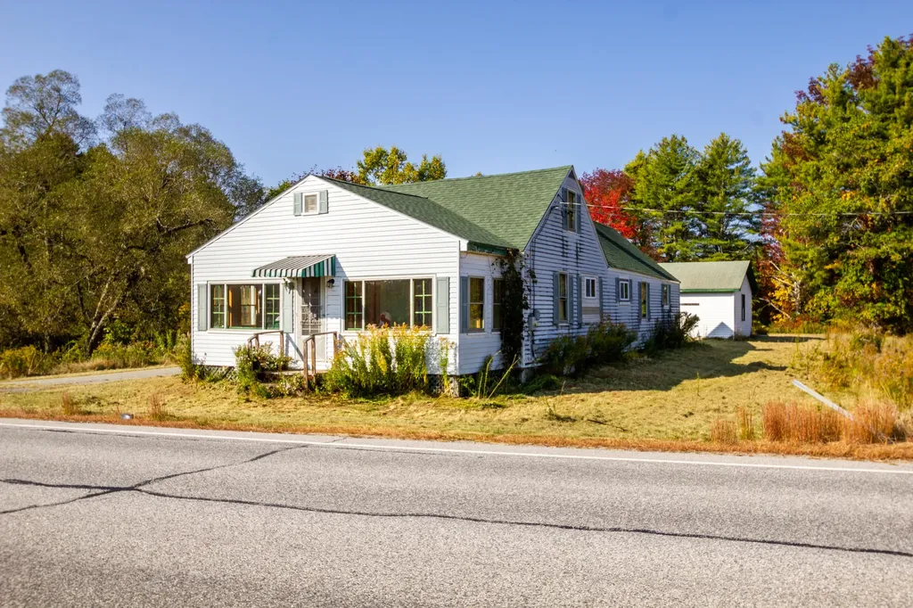 1039 Wiscasset Road Pittston ME 04345