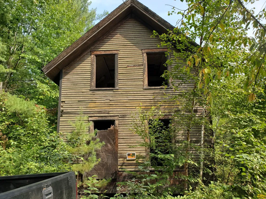 4 Monson Junction Lane Abbot ME 04406