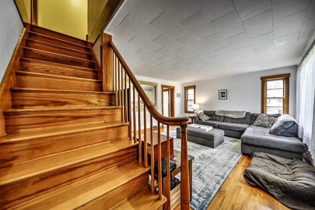 529 Riverside Drive Augusta ME 04330