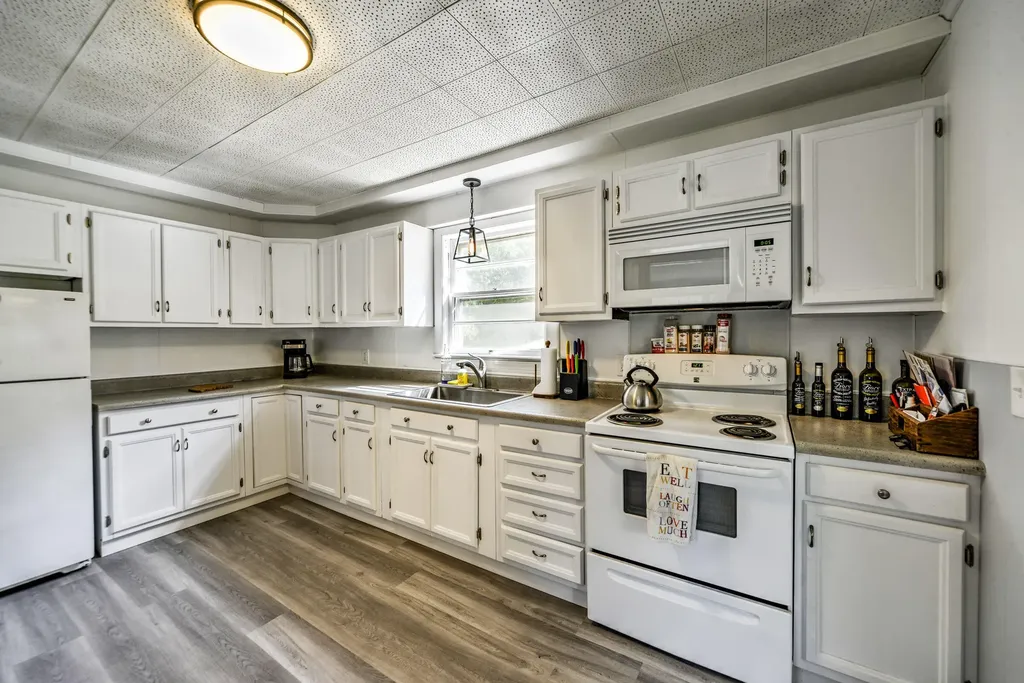 529 Riverside Drive Augusta ME 04330