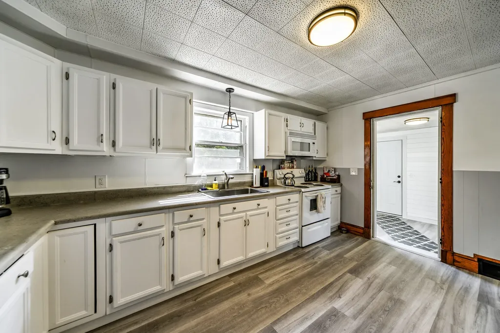 529 Riverside Drive Augusta ME 04330