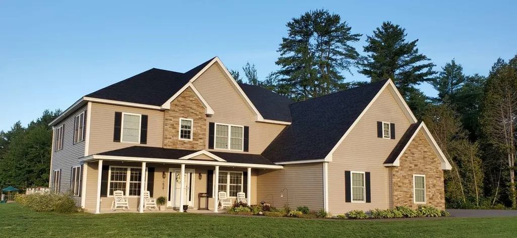 8 Clark Circle Hampden ME 04444