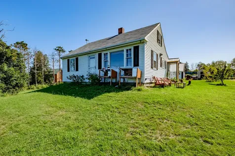 662 St George Road South Thomaston ME 04858