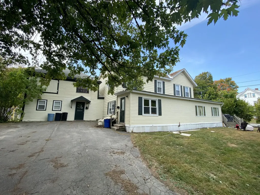 16 Boutelle Avenue Waterville ME 04901