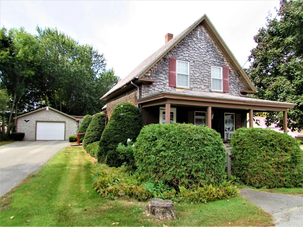 223 Elm Street Newport ME 04953